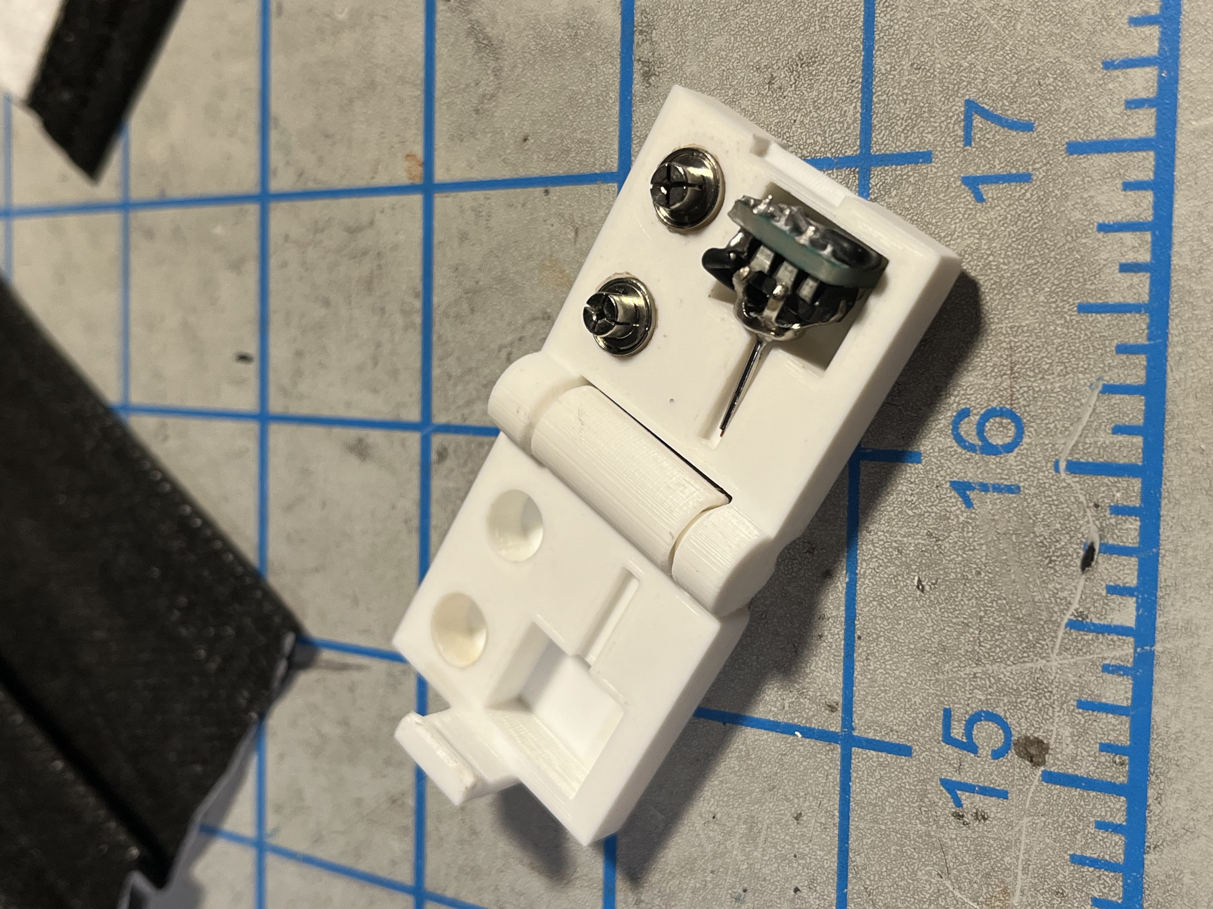 Earring in a custom box